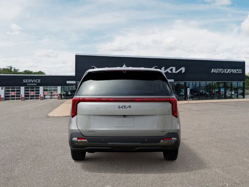 New 2026 Kia Carnival image 5