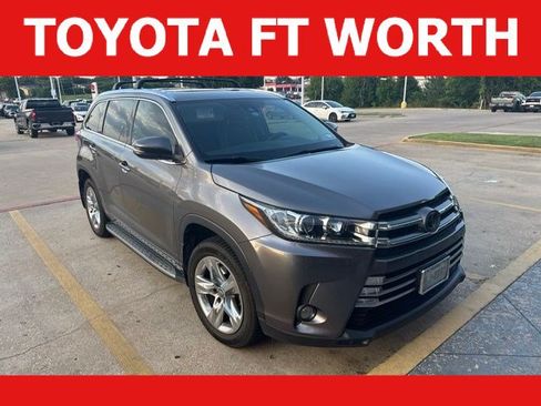 Used 2018 Toyota Highlander Limited FWD image 1