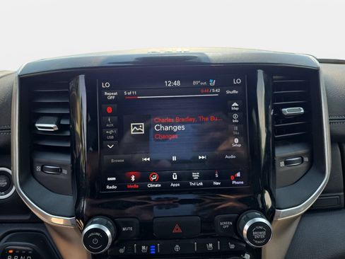 Used 2019 RAM 1500 Laramie AWD/4WD image 20