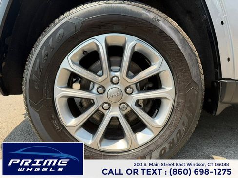 Used 2015 Jeep Grand Cherokee Limited AWD/4WD image 25