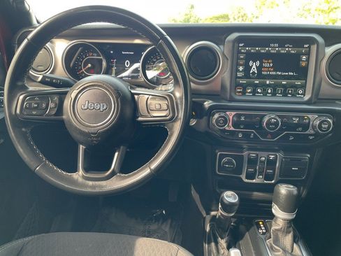 Used 2021 Jeep Wrangler Unlimited Sport image 14