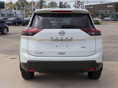 Certified 2025 Nissan Rogue S image 19