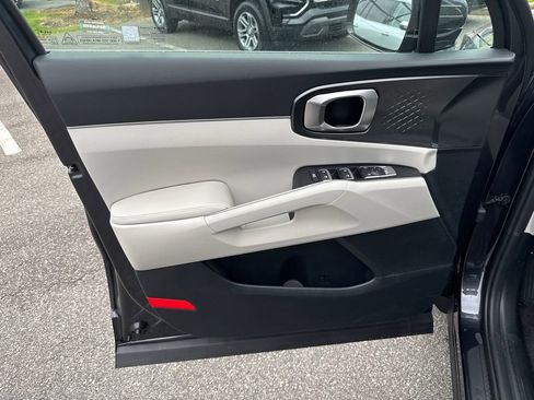 New 2025 Kia Sorento S w/ Panoramic Sunroof Package image 10