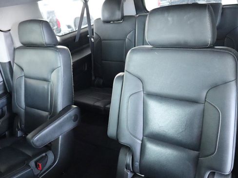 Used 2016 GMC Yukon XL SLT w/ Open Road Package RWD image 33