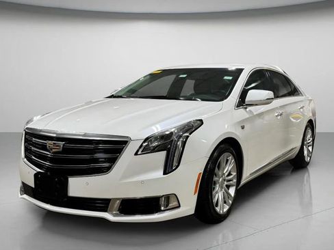 Used 2018 Cadillac XTS Luxury image 8
