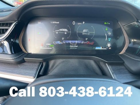 Used 2023 Jeep Grand Cherokee 4WD 4xe w/ Luxury Tech Group II image 23