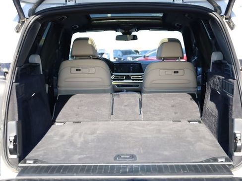 Used 2021 BMW X5 xDrive40i w/ M Sport Package image 28