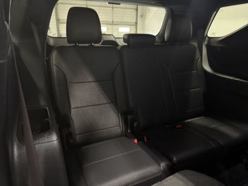 Used 2026 Chevrolet Traverse High Country w/ LPO, Floor Liner Package AWD/4WD image 16
