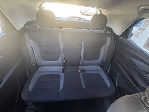 Used 2025 Chevrolet TrailBlazer LT image 36