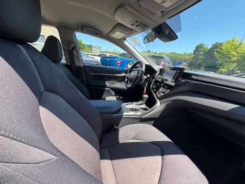 Used 2024 Toyota Camry LE AWD/4WD image 16