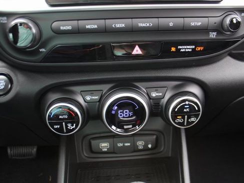 New 2026 Hyundai Venue SEL FWD image 19
