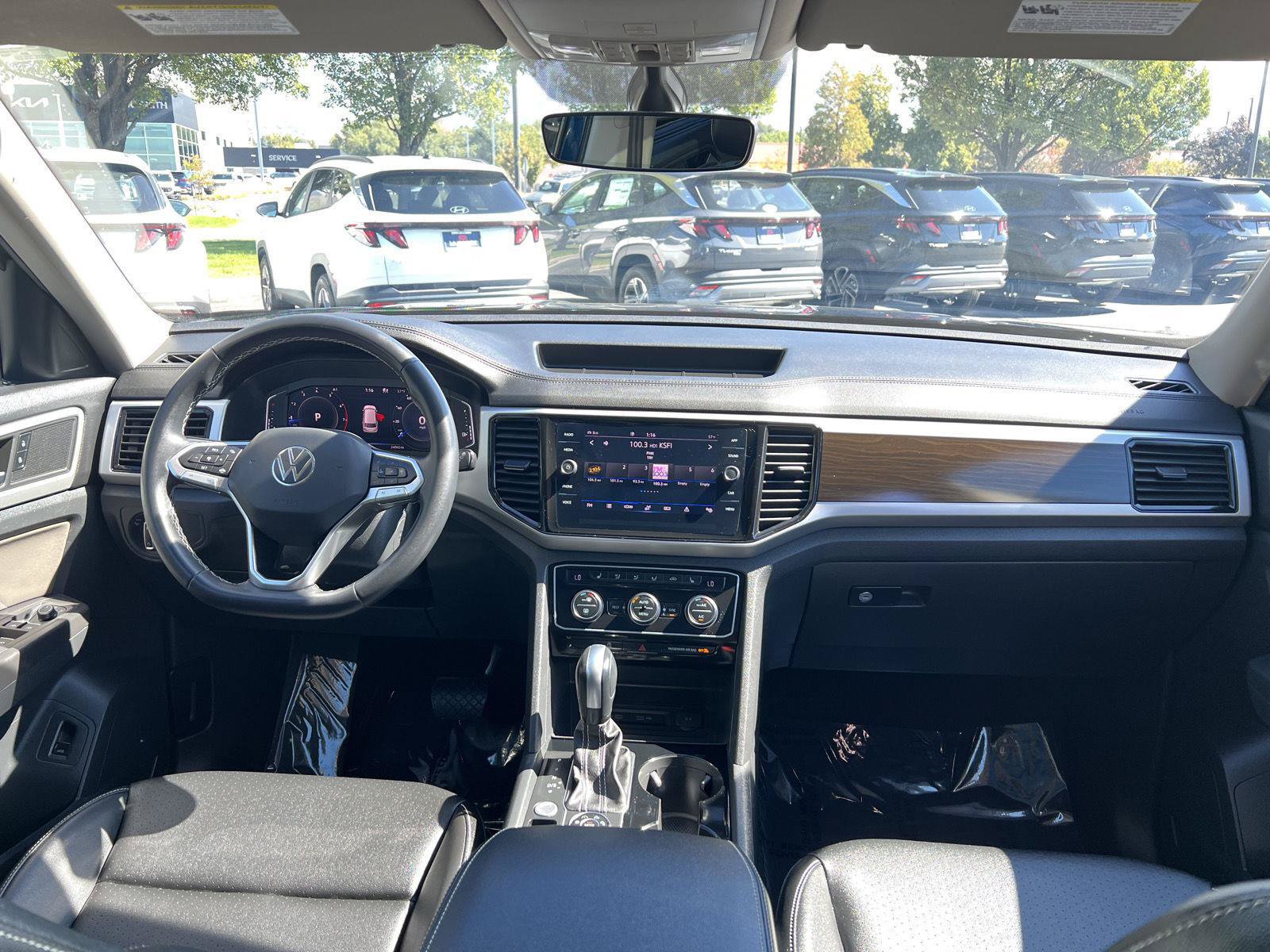 Used 2023 Volkswagen Atlas SE AWD/4WD image 24