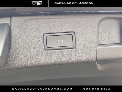 Used 2022 Volkswagen Atlas SEL Premium image 25