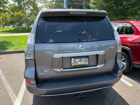 Used 2018 Lexus GX 460 w/ Navigation Package AWD/4WD image 9
