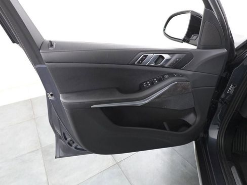 Used 2022 BMW X5 xDrive40i w/ Parking Assistance Package image 8