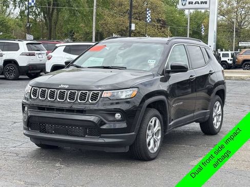 New 2026 Jeep Compass Latitude AWD/4WD image 24