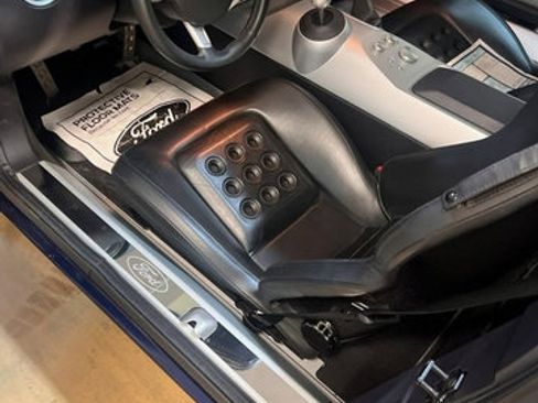 Used 2005 Ford GT image 26