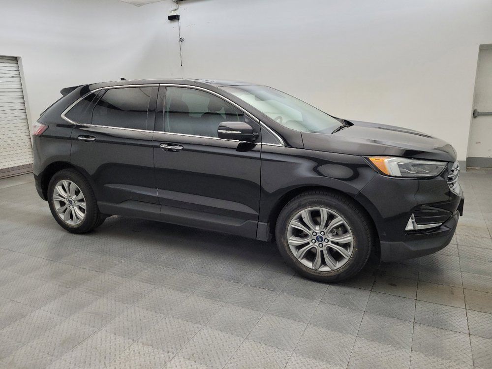 Used 2019 Ford Edge Titanium w/ Equipment Group 301A FWD image 11