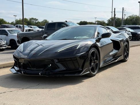 Used 2021 Chevrolet Corvette Stingray Coupe w/ Battery Protection Package RWD image 2