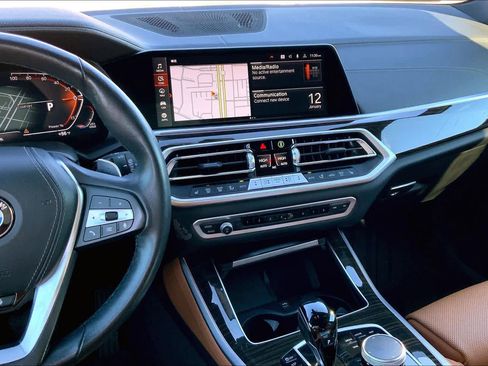 Used 2023 BMW X5 xDrive40i w/ Climate Comfort Package image 6