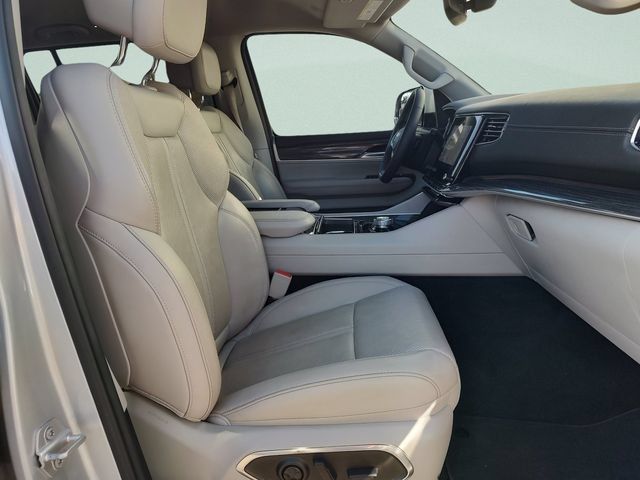 Used 2022 Jeep Wagoneer Series II w/ Flexible Seating Group AWD/4WD image 30