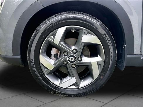 Used 2021 Hyundai Venue SEL w/ Premium Package FWD image 11