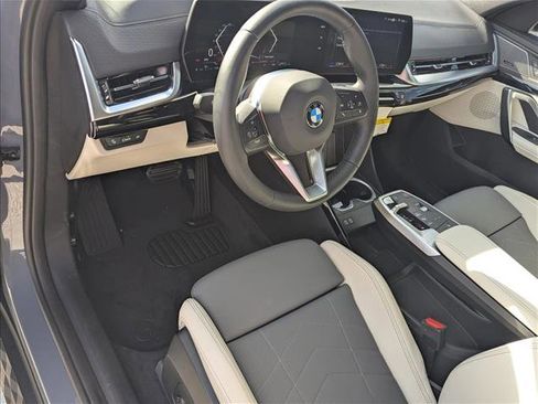 New 2026 BMW X2 xDrive28i AWD/4WD image 3