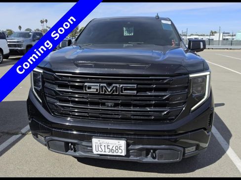 Used 2022 GMC Sierra 1500 Elevation w/ Elevation Premium Package image 1