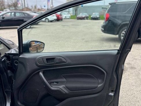 Used 2018 Ford Fiesta SE image 22