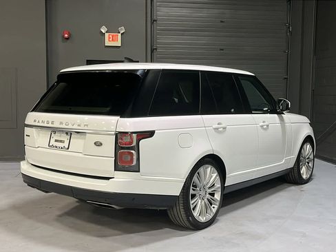 Used 2019 Land Rover Range Rover Supercharged AWD/4WD image 4