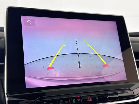 Used 2022 Jeep Compass Latitude w/ Sun and Sound Group image 13