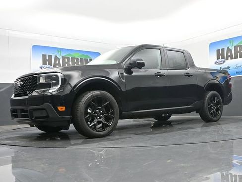 New 2025 Ford Maverick Lariat w/ Black Appearance Package image 18