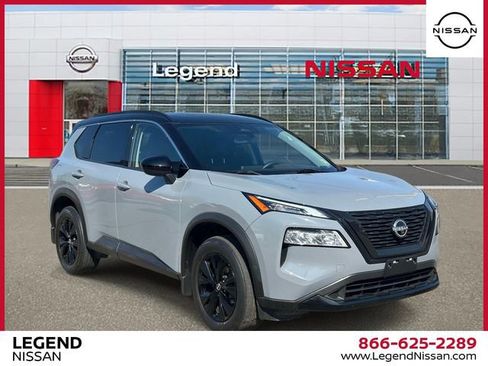 Used 2023 Nissan Rogue SV w/ SV Premium B Package image 1