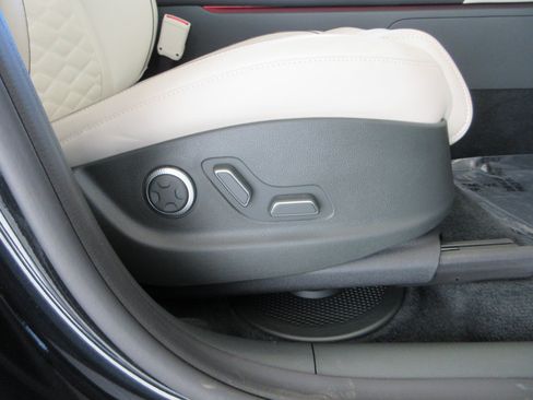 Used 2026 Genesis GV80 3.5T e-SC AWD/4WD image 29