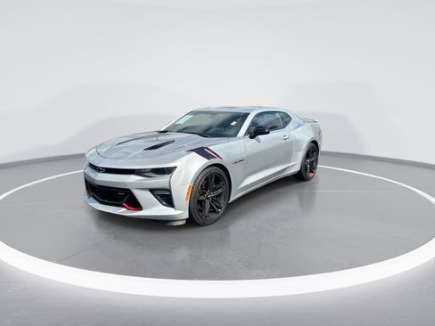 Used 2018 Chevrolet Camaro SS w/ Redline Edition RWD image 5