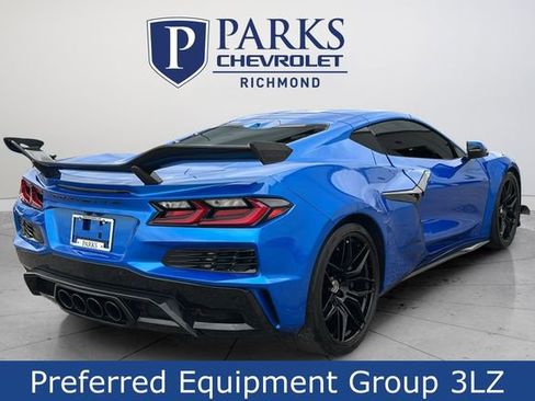 Used 2024 Chevrolet Corvette Z06 w/ Z07 Performance Package RWD image 8