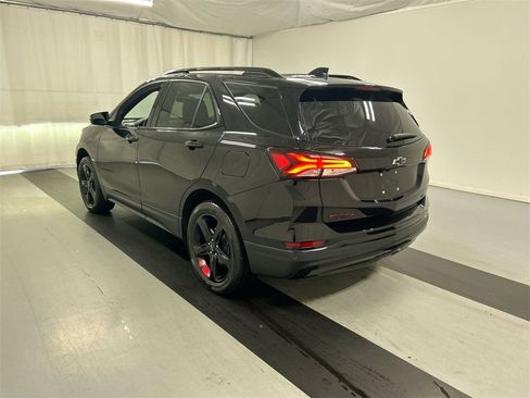 Used 2024 Chevrolet Equinox Premier image 7