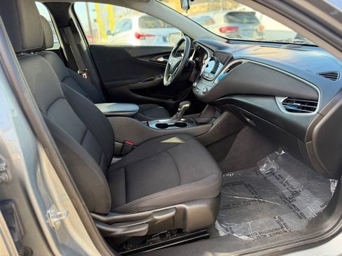 Used 2023 Chevrolet Malibu RS FWD image 29