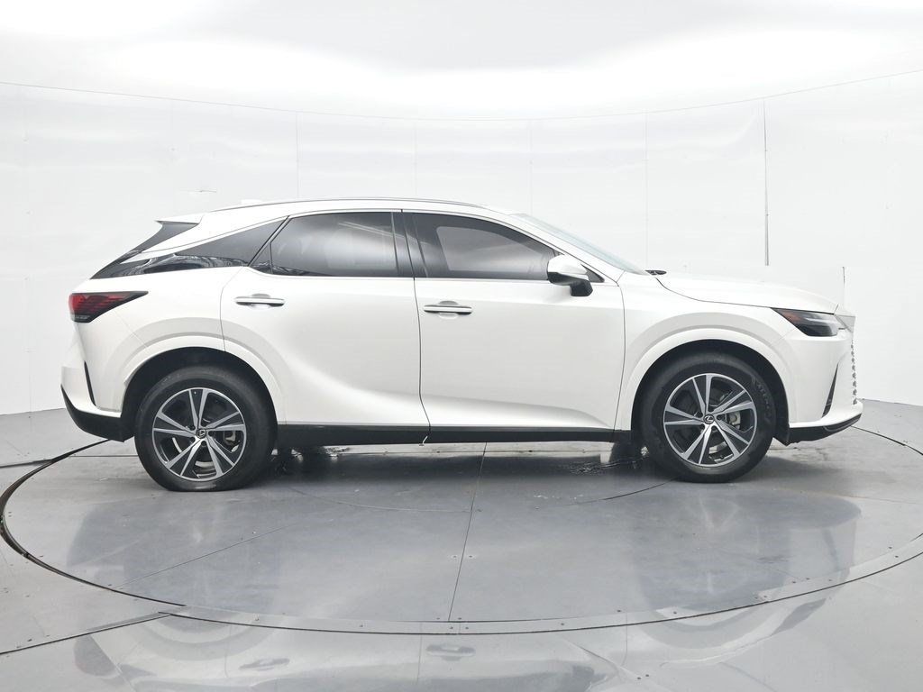Used 2024 Lexus RX 350 Premium w/ Accessory Package (Z1) FWD image 4
