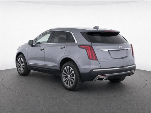 Used 2021 Cadillac XT5 Premium Luxury FWD image 4