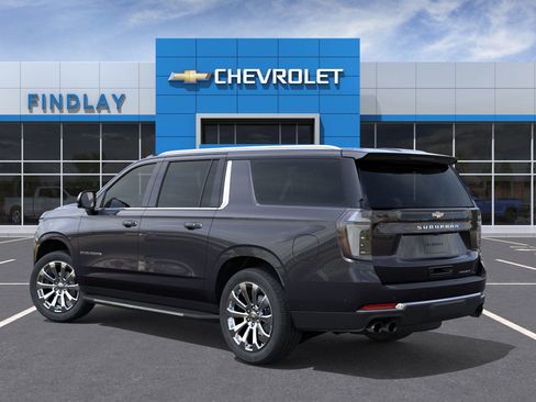 New 2025 Chevrolet Suburban Premier image 17