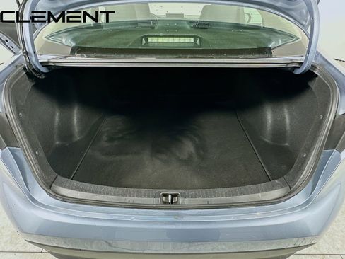 Used 2023 Toyota Corolla LE image 11