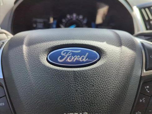 Used 2024 Ford Edge Titanium image 24