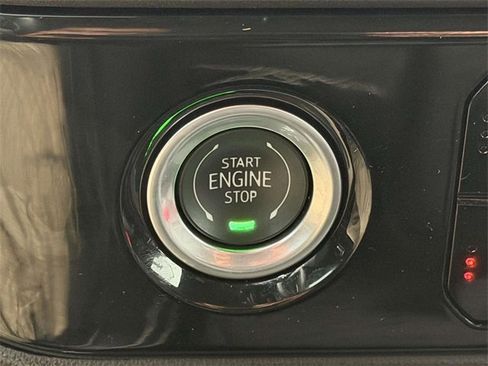 Used 2024 GMC Sierra 1500 Elevation image 19