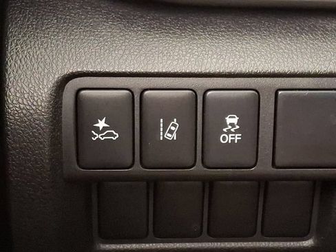 Used 2023 Mitsubishi Eclipse Cross LE AWD/4WD image 23