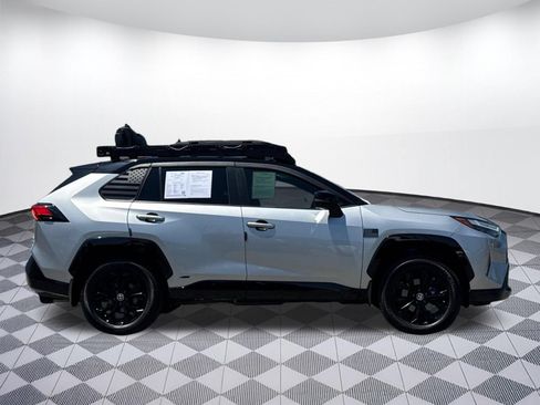 Used 2022 Toyota RAV4 XSE AWD/4WD image 8