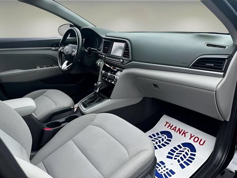 Used 2020 Hyundai Elantra Value Edition FWD image 24