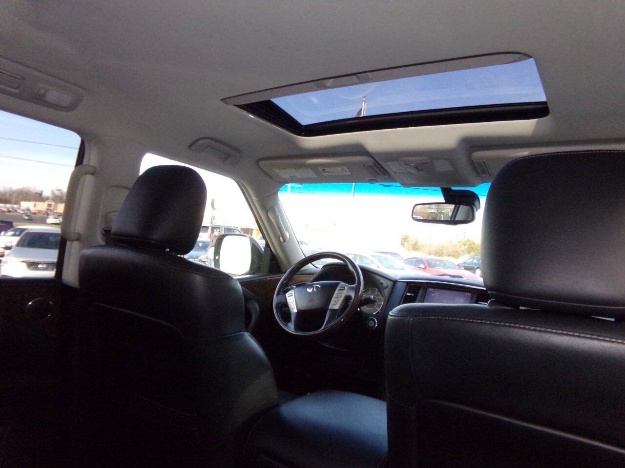Used 2015 INFINITI QX80 4WD w/ Driver's Assistance Package image 22