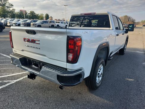 New 2026 GMC Sierra 2500 Pro image 3