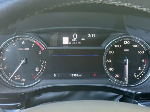 Used 2025 Cadillac XT6 Premium Luxury image 32